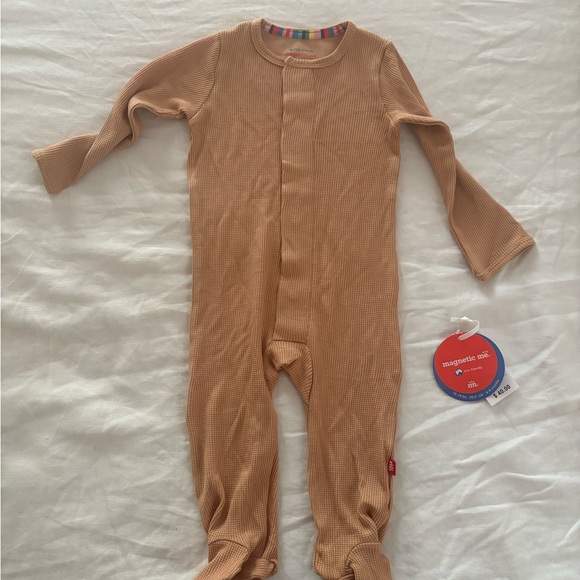 NWT Magnetic Me Camel Waffle Modal Footie - Picture 1 of 3